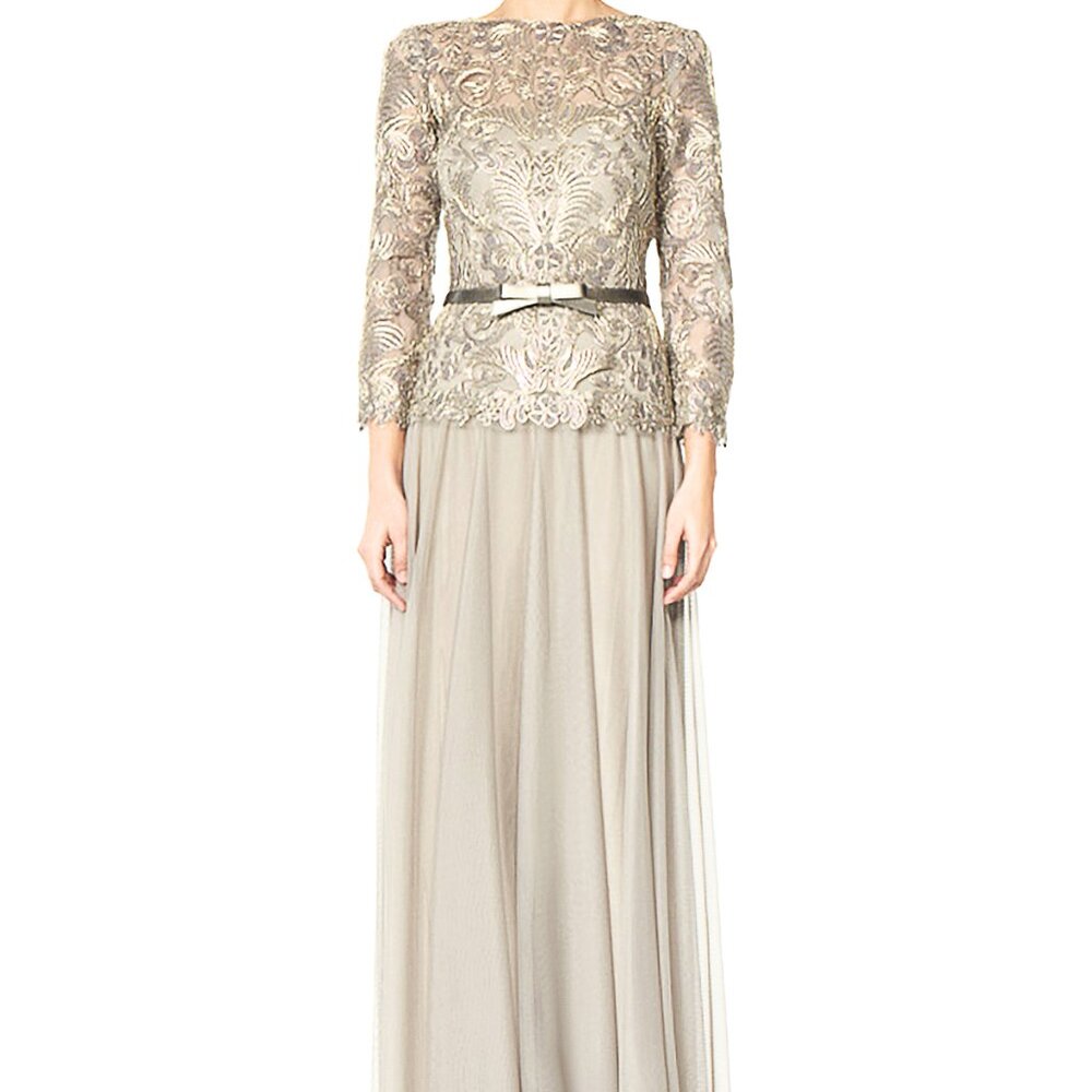 EUC Tadashi Shoji Corded Embroidery on Tulle 3/4 Sleeve Tulle Gown Size 4